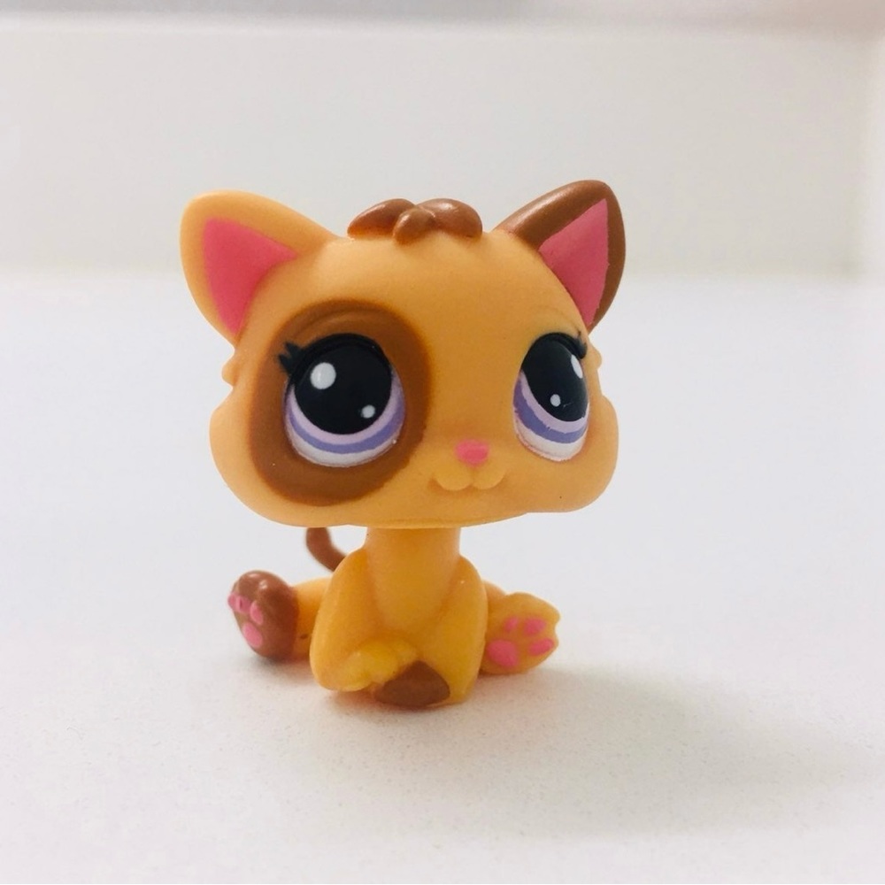 Authentic Littlest Pet Shop #2414 Orange Kitten Cat Patch Eye